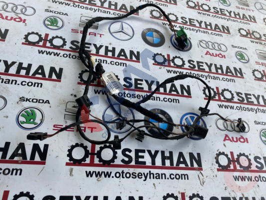 1K5971147A volkswagen jetta 2008 bagaj kapağı tesisatı