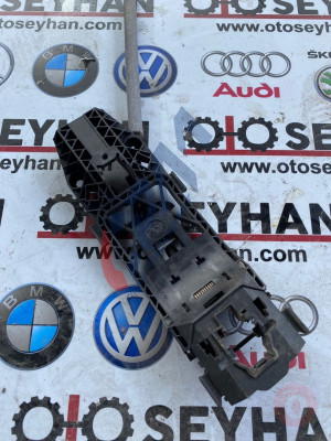 5N0839885H skoda kamiq 2021 kapı açma kolu braketi