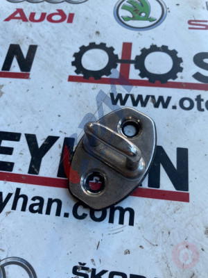 3C0837033C audi A3 2015 kapı kilit karşılığı