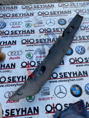 8V0821111C audi A3 sportback 2015 sol ön çamurluk iç davlumbaz