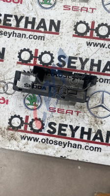 5Q0937503F vw golf 8 park sensörü beyni tutucu yuva
