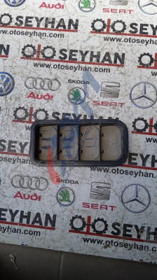 7N0819465E Polo 2018 bagaj sol havalandırma ızgarası