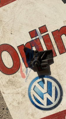 6R1823633 vw jetta 2014 kaput açma braketi