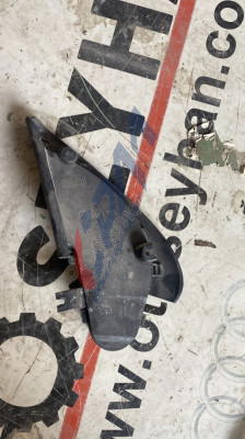 1Z0837974 skoda octavia 2011 ön sağ kapı havalandırma ızgarası