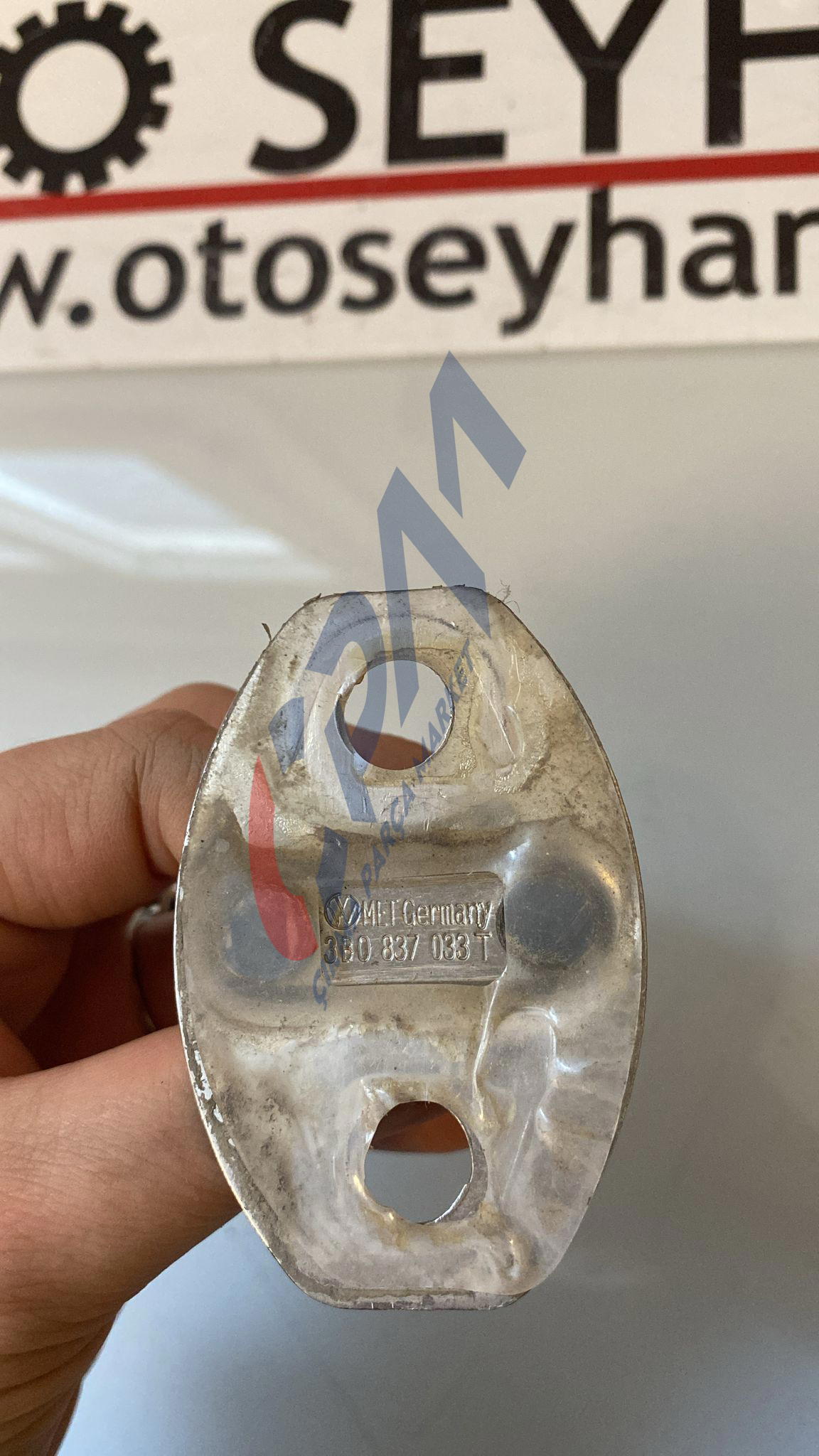 3B0837033T volkswagen caddy 2005 sol ön kapı kilit karşılığı