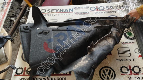 5H6867427M Volkswagen Golf Sol Yan Bagaj kaplaması