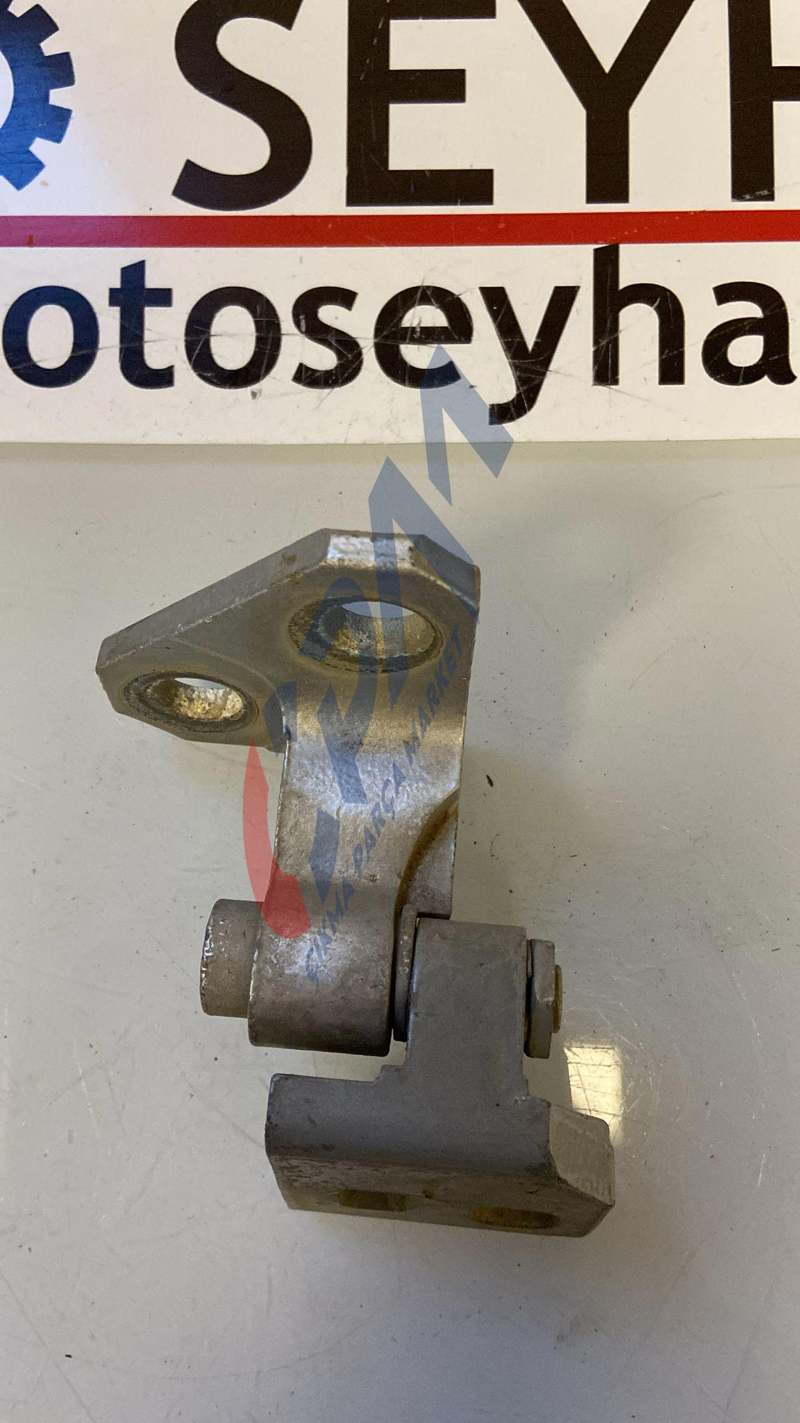 1K4833401J Volkswagen Golf 5 Jetta sol arka üst menteşesi