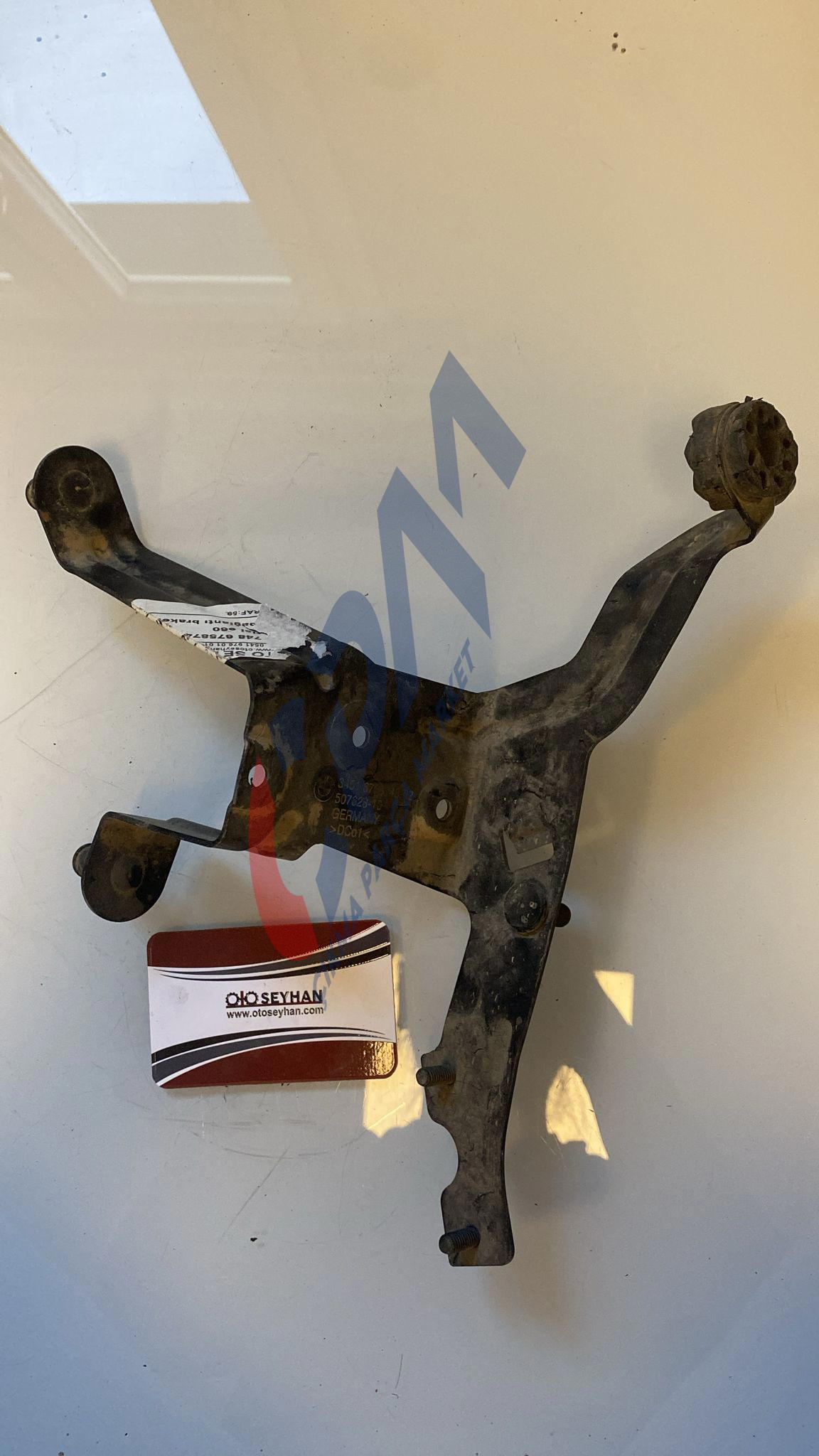 34516758748 6758748 bmw 5 seri e60 abs beyni bağlantı braket