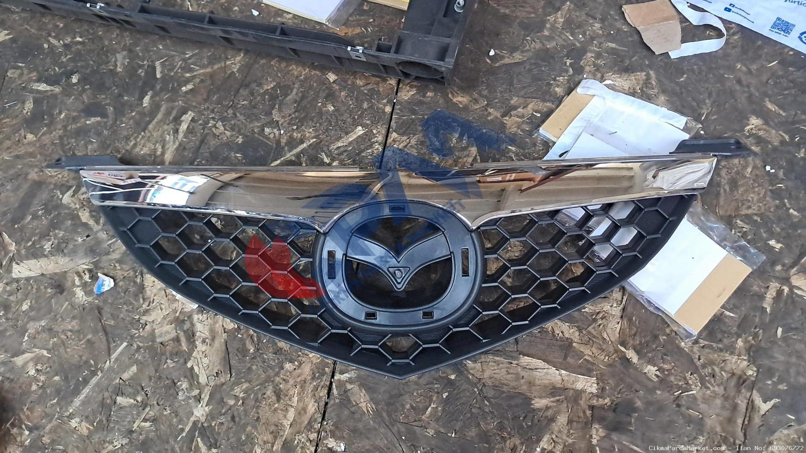 Mazda 3 makkajli Ön Panjur