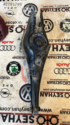 5Q0505311D Audi a3 arka sedan helezon tablası   salıncak