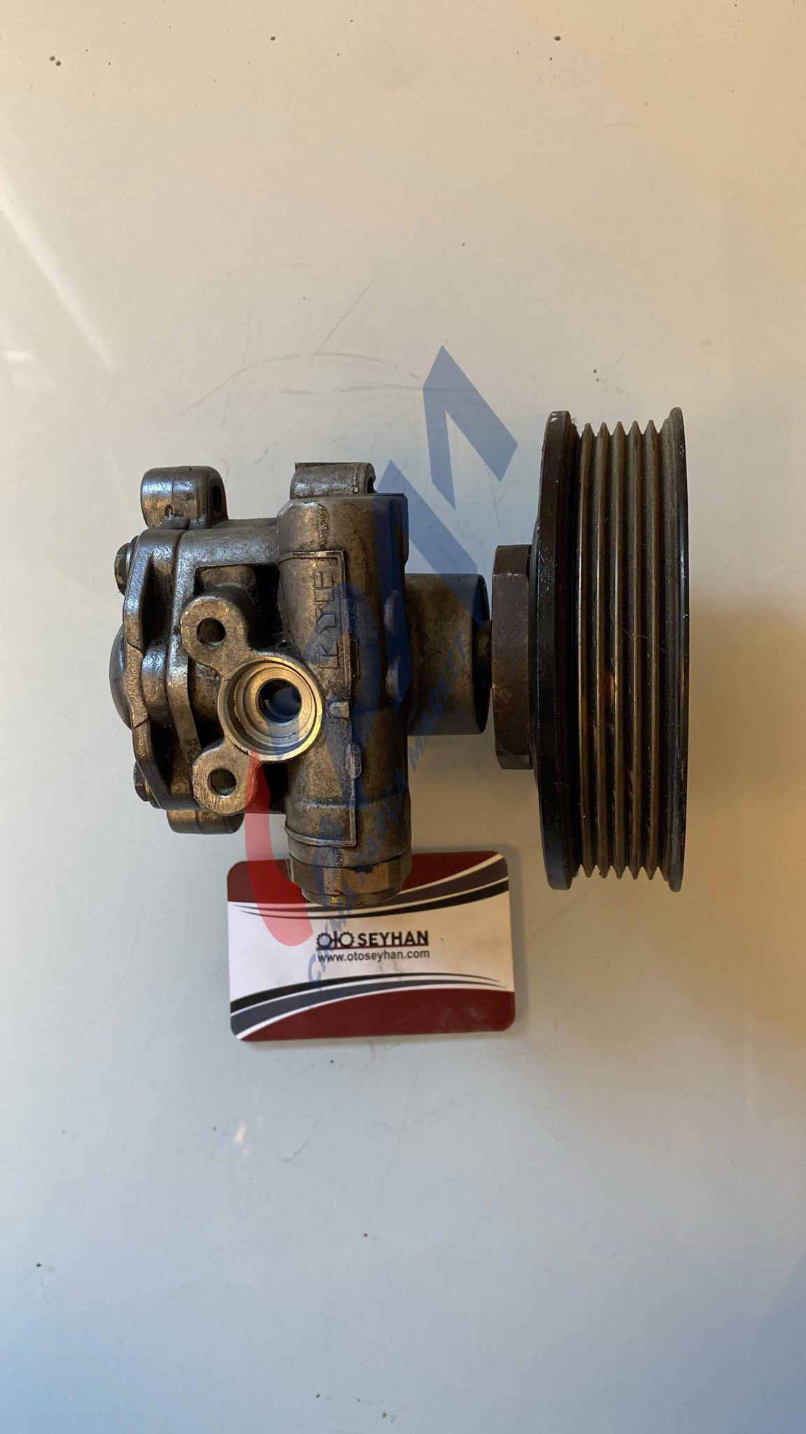 1j0422154B Volkswagen bora direksiyon pompası ve kasnağı