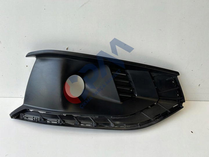 Audi A4 b9 8w  Sağ Ön Sis Far Kapağı 8W0807682