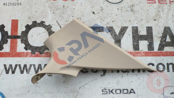 5E5867288 skoda octavia 2016 sağ arka direk kaplaması