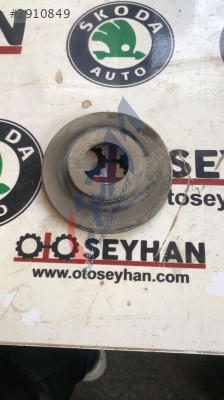 5Q0512149 Seat Leon 2015 arka helezon üst lastiği