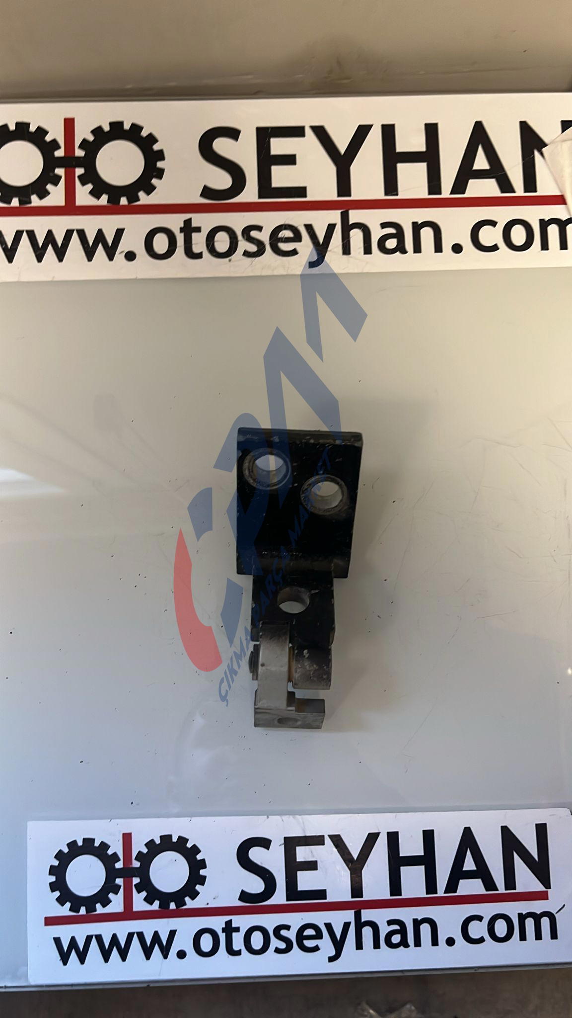 Polo Classic 1999 sağ arka kapı alt menteşesi