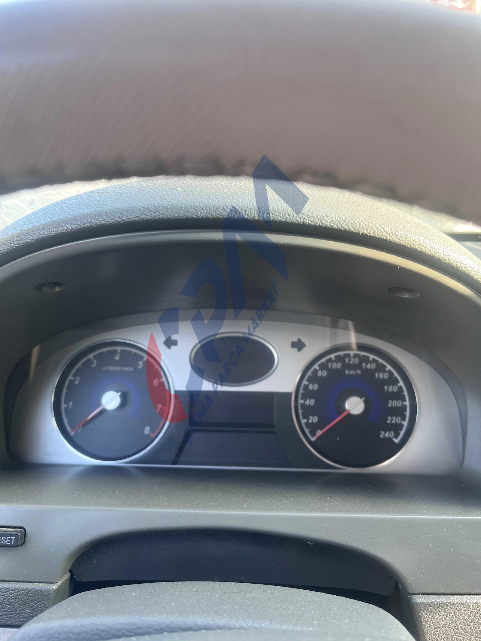 GEELY EMGRAND GÖSTERGE SAATİ